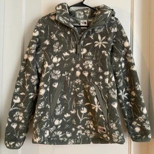 The North Face Green and White Patterned Hooded Sherpa